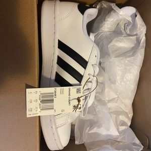 NWT Adidas’s sneakers